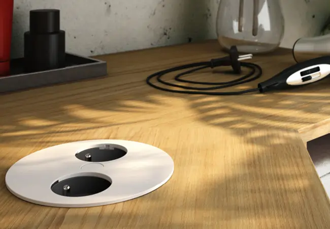 Bachmann Einbausteckdose Bad