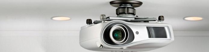 Universelle Beamerhalterung fester Abstand zur Decke