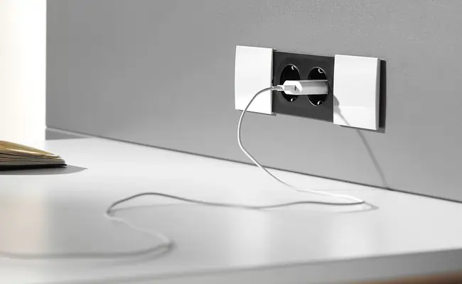 Bachmann DUE Einbausteckdose